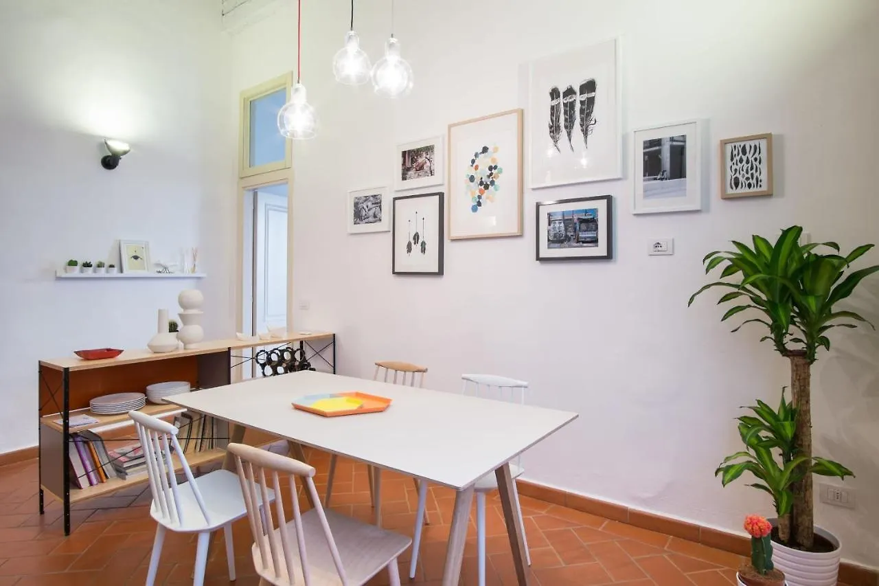 Design Apartment In Firenze